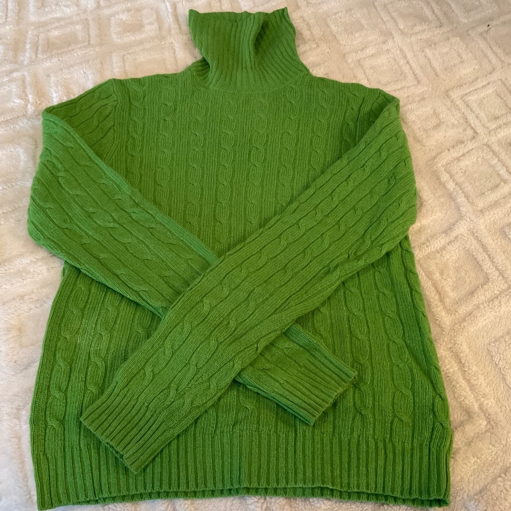 J. Crew green medium wool blend turtleneck